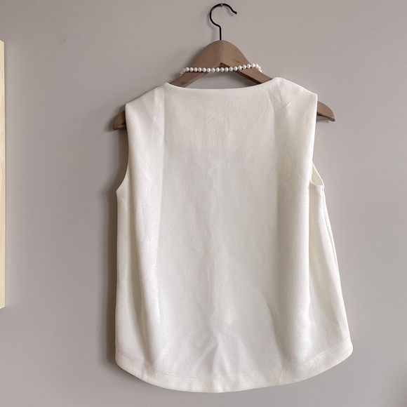 Club Monaco white cropped top - Picture 2 of 6